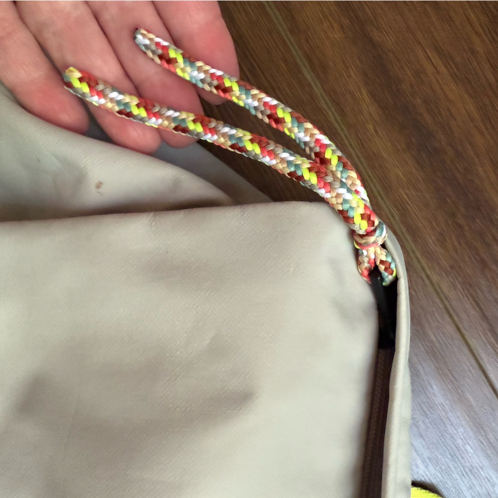 URBAN OUTFITTERS ripstop flap front backpack w/carabiner & bungee cord toggles - Picture 7 of 8